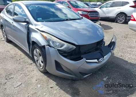 2016 Hyundai Elantra Se z USA, uszkodzony, nr VIN 5NPDH4AE2GH670920